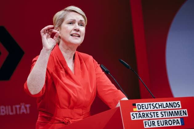 Manuela Schwesig, Ministerpraesidentin des Landes Mecklenburg-Vorpommern, aufgenommen im Rahmen der Europadelegiertenkonferenz der Sozialdemokratischen Partei Deutschlands in Berlin, 28.01.2024. Berlin Deutschland *** Manuela Schwesig, State Premier of Mecklenburg-Western Pomerania, recorded at the European Delegates Conference of the Social Democratic Party of Germany in Berlin, 28 01 2024 Berlin Germany Copyright: xFelixxZahnx