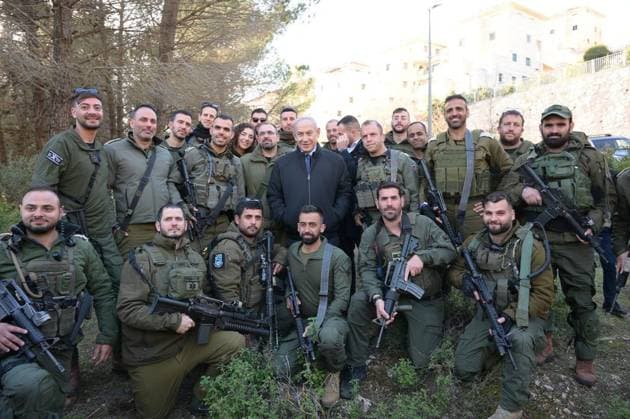 News Themen der Woche KW05 News Bilder des Tages January 30, 2024, Eli, Israel: Prime Minister BENJAMIN NETANYAHU meets with reserve soldiers and commanders of the IDF Judea and Samaria Division, 43rd Battalion, in the Binyamin Brigade, in the community of Eli. Eli Israel - ZUMAi99_ 20240130_zip_i99_001 Copyright: xAmosxBenxGershom IsraelxGpox