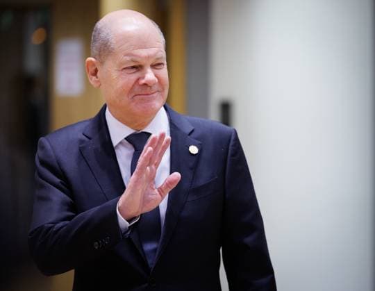 News Themen der Woche KW05 Chancellor of Germany Olaf Scholz pictured at the start of the meeting, an extra European council summit, in Brussels, Thursday 01 February 2024. European heads of state and governments will make a new attempt to reach an agreement with their Hungarian counterpart Viktor Orban on new financial support for Ukraine.  BENOITxDOPPAGNE 84924054