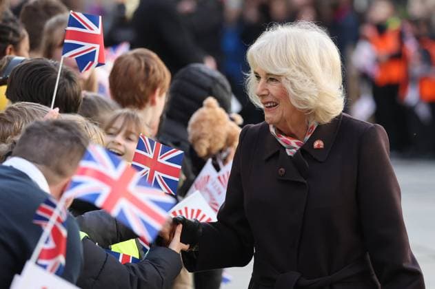 Entertainment Bilder der Woche KW05 Entertainment Bilder des Tages . 01 02 2024. Bath , United Kingdom. Queen Camilla arriving for a service at Bath Abbey, United Kingdom.  xStephenxLockx xi-Imagesx IIM-24964-0012