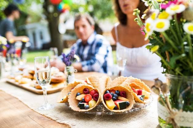 Family celebration or a garden party outside in the backyard. Family celebration outside in the backyard. Big garden party. model released Copyright: xx BGardenP_0539