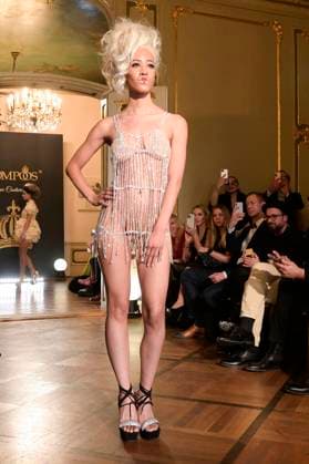 Model bei der Harald Glööckler Pompöös Iconic Couture Show im Ermelerhaus. Berlin, 02.02.2024