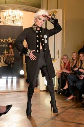 Model bei der Harald Glööckler Pompöös Iconic Couture Show im Ermelerhaus. Berlin, 02.02.2024