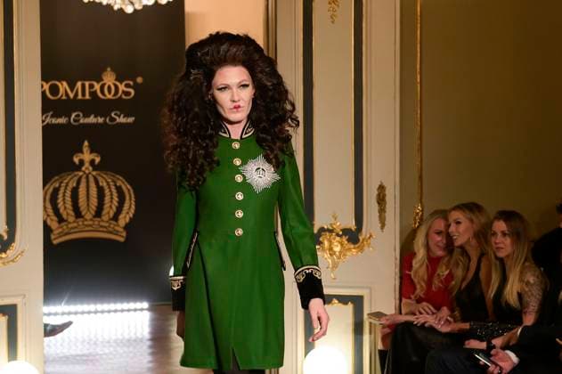 Model bei der Harald Glööckler Pompöös Iconic Couture Show im Ermelerhaus. Berlin, 02.02.2024