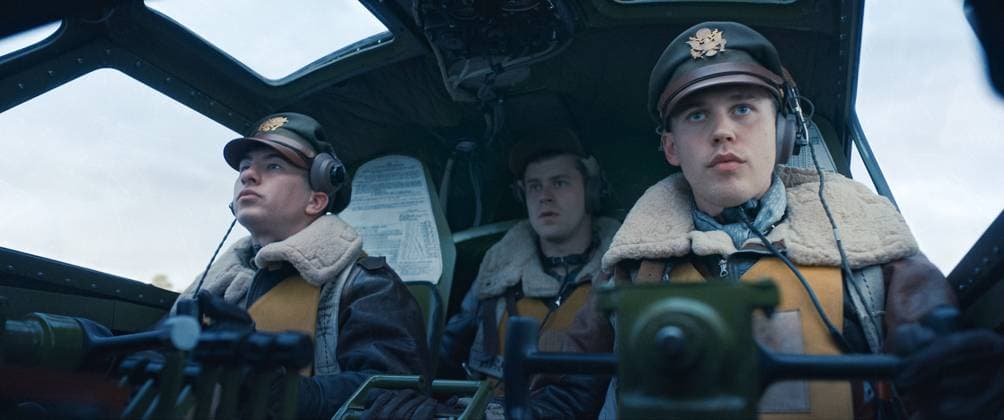 Austin Butler and Barry Keoghan USA. Austin Butler and Barry Keoghan in (C) Apple+ TV new series: Masters of the Air (2024). Plot: Lives of airforce men and women in their lives during World War Two. LMK106-J10506-0120224 Supplied by LMKMEDIA. Editorial Only. Landmark Media is not the copyright owner of these Film or TV stills but provides a service only for recognised Media outlets. 