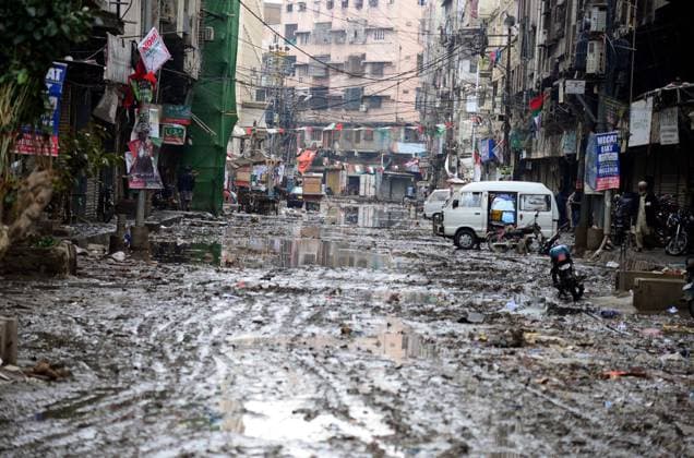 News Themen der Woche KW05 News Bilder des Tages RECORD DATE NOT STATED KARACHI, PAKISTAN, FEB 04: View of destruction at Urdu Bazar area due to stagnant rainwater causing of poor sewerage system creating problems for commuters and residents, after heavy rainwater flowed in area due to heavy downpour of winter season, showing negligence of concerned authorities, in Karachi on Sunday, February 4, 2024. (S.Imran Ali PPI Images). EDITORIAL USE ONLY Copyright: xx AR-ZM-040224x ppiphotos412456