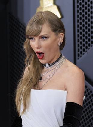 February 4, 2024, Los Angeles, California, USA: Taylor Swift at the 66th Grammy Awards held at Crypto.com Arena in Los Angeles California on Sunday February 4, 2024. JAVIER ROJAS PI Los Angeles USA - ZUMAp124 20240204_zaa_p124_006 Copyright: xJavierxRojasx
