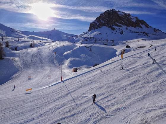 February 5, 2024, Val Gardena, South Tyrol Alto Adige Suedtirol, Italy: Views of the the ski slopes around the Sella Ronda in the Val Gardena region of the Dolomites in South Tyrol, Italy. This particular region is a draw for tourists, not only for the sports and landscapes, but also due to being the crossroads of Italian and Germanic cultures and languages. Val Gardena Italy - ZUMAb160 20240205_abp_b160_001 Copyright: xSachellexBabbarx