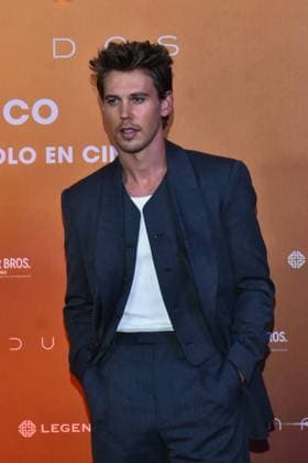 Dune: Part Two Photocall - Mexico City Actor Austin Butler attends the Photocall from Dune: Part Two at Mexico City Four Season Hotel on February 5, 2024 inMexico City, Mexico. Photo by Carlos Tischler Eyepix Group ABACAPRESS.COM Mexico City Mexico  Copyright: xTischlerxCarlos Eyepix ABACAx