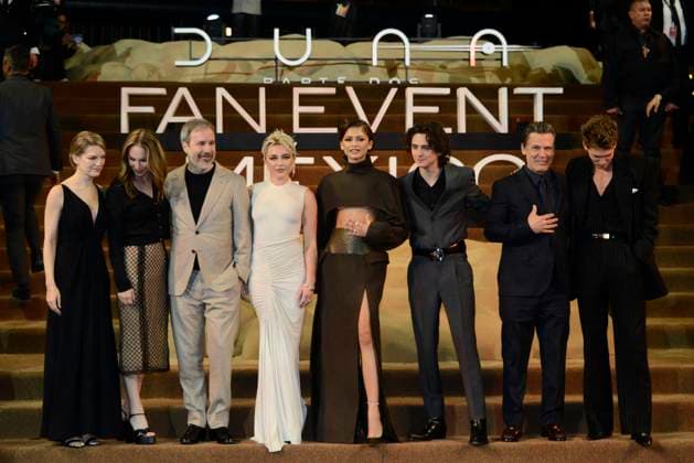 Fan Event For The Film Dune: Part Two February 6, 2024, Mexico City, Mexico: (L-R) Denis Villeneuve, Tanya Lapointe, Florence Pugh, Zendaya, Timothée Chalamet, Josh Brolin and Austin Butler attend the red carpet of the Fan Event for the film Dune: Part Two at Auditorio Nacional. on February 6, 2024 in Mexico City. (Photo by Carlos Tischler Eyepix Group) Copyright: xCarlosxTischler xEyepixxGroupx CT_06022024_111033