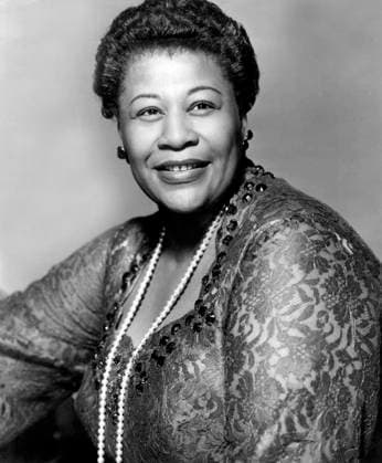 Ella Fitzgerald, c.1955 (b w photo) 1641932 Ella Fitzgerald, c.1955 (b w photo); (add.info.: Ella Fitzgerald (1917-1996) american jazz singer c. 1955). Copyright: xBridgemanxImagesx 1641932