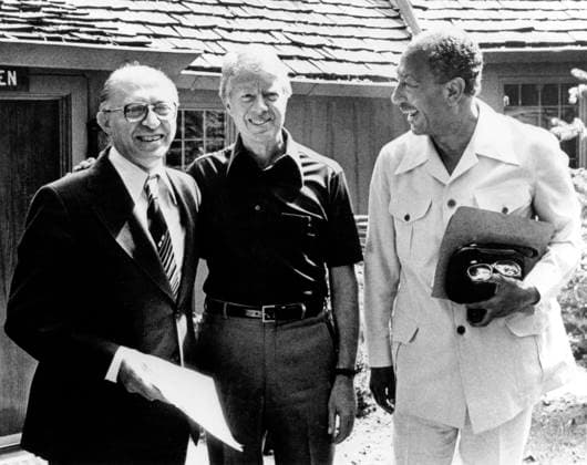 Menahem Begin, Israeli Prime Minister, With Jimmy Carter, American President, Anouar El Sadate,, Egyptian President, during Their Meeting in Camp David in September 1978 For Peace Treaty in Near East (b w photo) 1643135 Menahem Begin, Israeli Prime Minister, With Jimmy Carter, American President, Anouar El Sadate,, Egyptian President, during Their Meeting in Camp David in September 1978 For Peace Treaty in Near East (b w photo); (add.info.: Menahem Begin, israeli prime minister, with Jimmy Carter, american president, Anouar El Sadate,, egyptian president, during their meeting in Camp David in september 1978 for peace treaty in Near East). Copyright: xBridgemanxImagesx 1643135