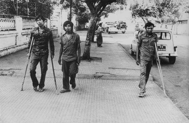Khmer Soldiers Wounded in Phnom Penh in April 1975 (b w photo) 1660008 Khmer Soldiers Wounded in Phnom Penh in April 1975 (b w photo); (add.info.: Khmer soldiers wounded in Phnom Penh in april 1975). Copyright: xBridgemanxImagesx 1660008