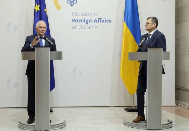 News Themen der Woche KW06 News Bilder des Tages KYIV, UKRAINE - FEBRUARY 07, 2024 - Foreign Minister of Ukraine Dmytro Kuleba (R) and EU High Representative for Foreign Affairs and Security Policy Josep Borrell hold a joint press conference in Kyiv, capital of Ukraine. Press conference of Dmytro Kuleba and Josep Borrell in Kyiv  Copyright: xKirillxChubotinx