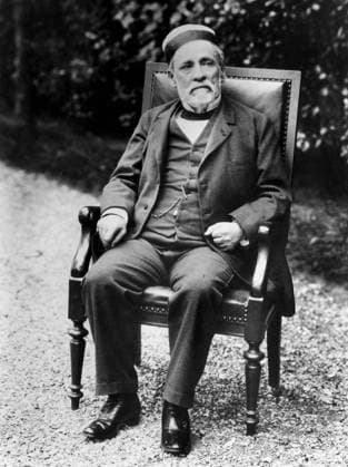 Louis Pasteur (1822-1895), c.1895 (b w photo) 1704977 Louis Pasteur (1822-1895), c.1895 (b w photo); (add.info.: Louis Pasteur (1822-1895), french scientist The last photo taken of Pasteur, two months before his death). Copyright: xBridgemanxImagesx 1704977