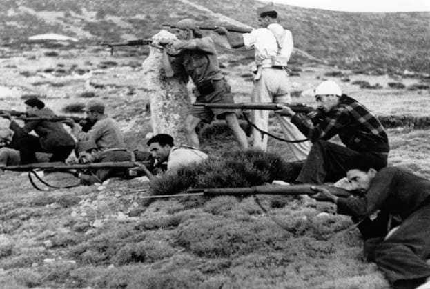 Spanish civil war, 1936-1939 : armed Republicans fighting in mountains 1741511 Spanish civil war, 1936-1939 : armed Republicans fighting in mountains; (add.info.: Spanish civil war, 1936-1939 : armed Republicans fighting in mountains). Copyright: xBridgemanxImagesx 1741511