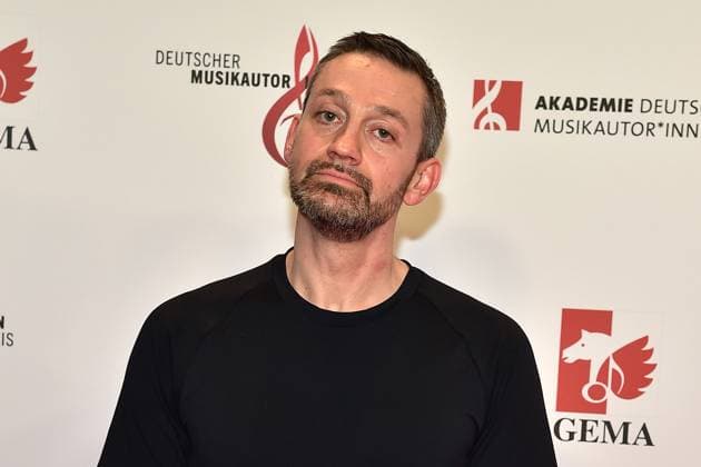 15. Deutschen Musikautor innenpreis Fritz Kalkbrenner Ankunft zur Verleihung des 15. Deutschen Musikautor innenpreis im Hotel Ritz in Berlin, am 08.02.2024
