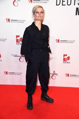 Safi (Sandra Fink) - DEUTSCHER MUSIKAUTOR*INNENPREIS 2024 im Hotel The Ritz-Carlton in Berlin am 08.02.2024