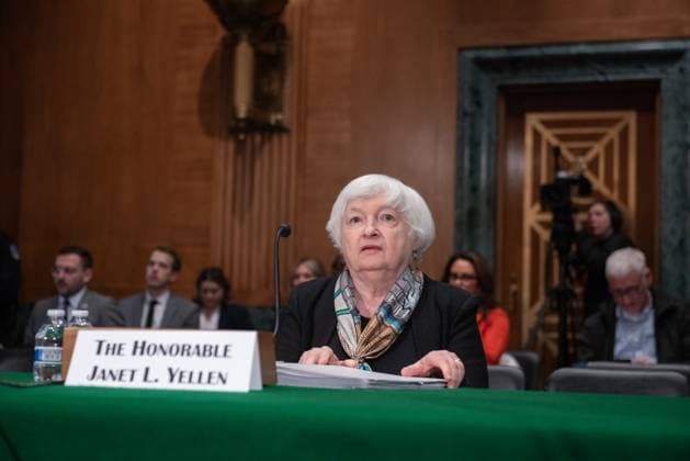 News Themen der Woche KW06 News Bilder des Tages Yellen Testifies before the Senate Banking, Housing, and Urban Affairs Committee. United States Secretary of the Treasury Janet Yellen testifies before the Senate Banking, Housing, and Urban Affairs committee to examine the Financial Stability Oversight Council Annual Report to Congress in the Dirksen Senate office building in Washington, D.C. on Thursday, February 8, 2024. Credit: Annabelle Gordon CNP AdMedia Washington District of Columbia United States of America EDITORIAL USE ONLY  Copyright: xx 013123_Social_Media_Hearing_CNP_001 CNP AdMediax admphotostwo875908