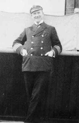 Captain Rostron of the Carpathia, 1912 (b w photo) 3247840 Captain Rostron of the Carpathia, 1912 (b w photo); Private Collection; (add.info.: RMS TITANIC struck an iceberg in April 1912 and sank, killing more than 1,500 people. Survivors were picked up by RMS Carpathia and taken to New York. The survivors awarded Arthur Henry Rostron (1869-1940) a silver loving cup and a gold medal in recognition of his heroism.). Copyright: xBridgemanxImagesx 3247840