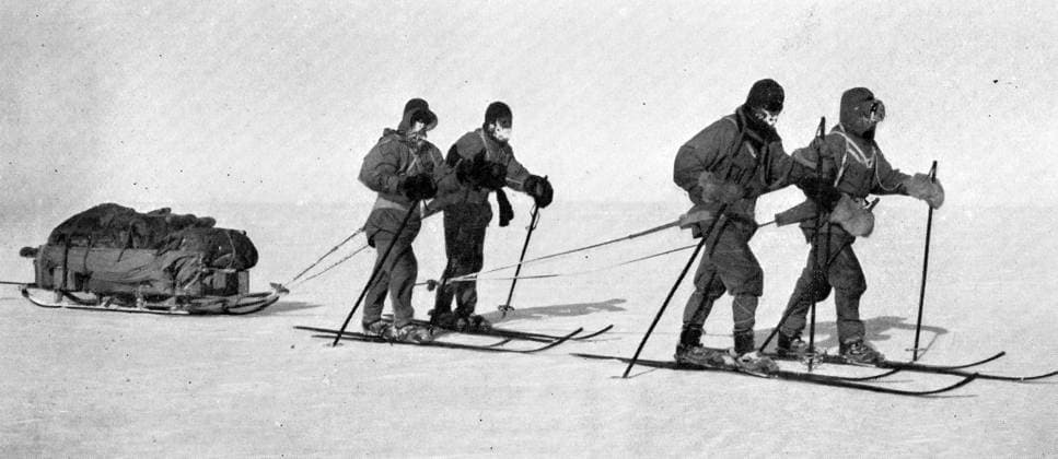 Photograph of Captain Robert Falcon Scott (1868-1912) a British Royal Navy officer and explorer of the Antarctic regions. Dated 20th Century, Copyright: xUnitedxArchivesx xWorldxHistoryxArchivex WHA_095_0231 !ACHTUNG AUFNAHMEDATUM GESCHÄTZT!