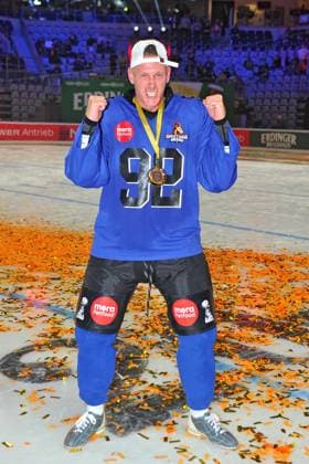 RTL - American Ice Football . Calvin Kleinen anläßlich des RTL TV-Events American Ice Football am 11.02.2024 in der SAP-Arena Mannheim. 20240211MWI121007