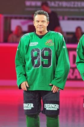 RTL - American Ice Football . Stefan Mross anläßlich des RTL TV-Events American Ice Football am 11.02.2024 in der SAP-Arena Mannheim. 20240211MWI120464