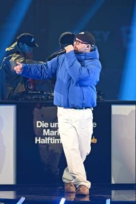 RTL - American Ice Football . Mark Forster anläßlich des RTL TV-Events American Ice Football am 11.02.2024 in der SAP-Arena Mannheim. 20240211MWI120325