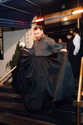 Sorties du dÃ filÃ Christian Cowan Automne Hiver 2024-2025 lors de la Fashion Week Ã New York (NYCFW) Sam Smith Ã la sortie du dÃ filÃ de son compagnon Christian Cowan Automne Hiver 2024-2025 lors de la Fashion Week de New York (NYCFW), Ã New York City, New York, Etats-Unis, le 11 fÃ vrier 2024. Tiziano Da Silva Bestimage Celebs is seen arriving at the Christian Cowan F W24 Fashion Show on February 11, 2024 in New York Cit New York Etats-Unis  Copyright: xTizianoxDaxSilvax xBestimagexTizianoxDaxSilvax xBestimagex