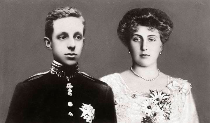 Alfonso XIII, King of Spain and FiancÃ , Princess Victoria Eugenie of Battenberg, Postcard, 1906  Copyright: xABxArchivex jtv004921