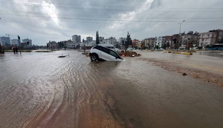 Bilder des Jahres 2024, News 02 Februar News Themen der Woche KW07 News Bilder des Tages Severe Flooding Hits Antalya A view of flooded area as homes and streets deluged by water in aftermath of heavy rainfall in Antalya, Turkey on February 13, 2024. Photo by dia Images ABACAPRESS.COM Antalya Turkey  Copyright: xDemirorenxVisualxMedia ABACAx
