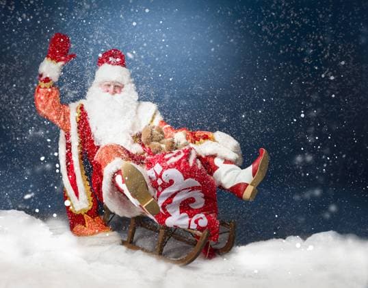 Santa flying his sleigh against snow Santa flying his sleigh against snow. Full Size Portrait. ,model released, Symbolfoto Copyright: xZoonar.com Photographer:xBorodin sx 11381547 ,model released, Symbolfoto ,property released