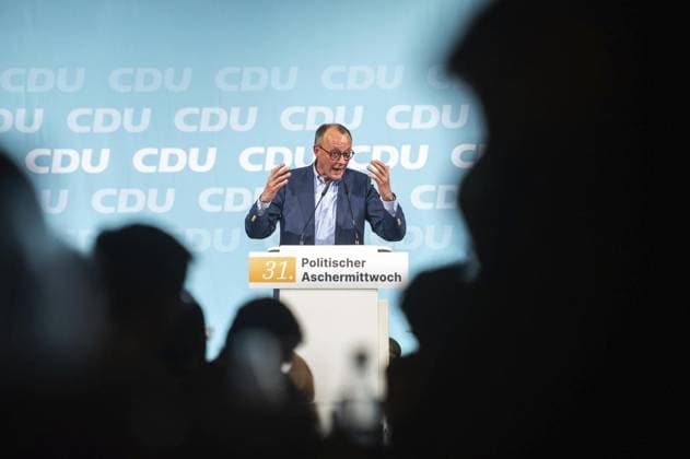 News Bilder des Tages POLITISCHER ASCHERMITTWOCH DER CDU THÜRINGEN MIT FRIEDRICH MERZ ** NUR FÜR REDAKTIONELLE ZWECKE ** EDITORIAL USE ONLY **<p>14 02 2024-Apolda: Politischer Aschermittwoch der CDU Thüringen in der Festhalle der Vereinsbrauerei Apolda im Foto: CDU-Voritzender Friedrich Merz ( Deutschland Thueringen Apolda Copyright: SaschaxFromm *** POLITICAL ASHER WEDNESDAY OF THE CDU THURINGIA WITH FRIEDRICH MERZ FOR EDITORIAL PURPOSES ONLY EDITORIAL USE ONLY p 14 02 2024 Apolda Political Ash Wednesday of the CDU Thuringia in the festival hall of the Vereinsbrauerei Apolda in the photo CDU chairman Friedrich Merz Germany Thuringia Apolda Copyright SaschaxFromm Copyright: SaschaxFromm doc7u566v0spyhf9x4x1dt ,EDITORIAL USE ONLY