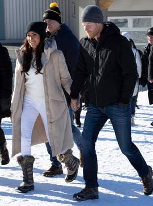 . 14 02 2024. Whistler, Canada. Prince Harry and Meghan Markle, the Duke and Duchess of Sussex, arriving at a training camp in Whistler, Canada, as part of a series of one year to go events for next years Invictus Games.  xStephenxLockx xi-Imagesx IIM-24993-0069