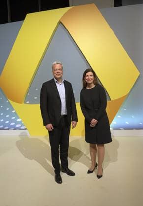 Deutschland, Frankfurt, 15.02.2024 Bilanz-Pressekonferenz der Commerzbank AG Foto: Dr. Manfred Knof, Vorstandsvorsitzender und Dr. Bettina Orlopp, Finanzvorstand Bilanz-Pressekonferenz der Commerzbank AG *** Germany, Frankfurt, 15 02 2024 Balance Sheet Press Conference of Commerzbank AG Photo Dr Manfred Knof, Chairman of the Board of Managing Directors and Dr Bettina Orlopp, Chief Financial Officer Balance Sheet Press Conference of Commerzbank AG