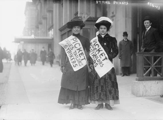 Women strike pickets, New York, 1910 (b w photo) 5055782 Women strike pickets, New York, 1910 (b w photo) by Bain, George Grantham - Bain News Service (1865-1944); Private Collection; (add.info.: New York shirtwaist strike or Uprising of the 20,000, was a strike primarily of Jewish women working in New York shirtwaist factories.). Copyright: xBridgemanxImagesx 5055782