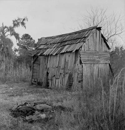 Shelter during the Great Depression, 1935-42 (b w photo) 5242371 Shelter during the Great Depression, 1935-42 (b w photo) by American Photographer, (20th century); Private Collection; (add.info.: Unidentified American location). Copyright: xBridgemanxImagesx 5242371
