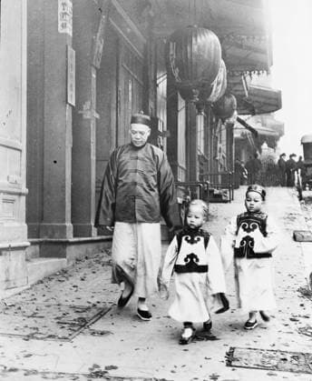 Children of High Class, Chinatown, San Francisco, 1896-1906 (b w photo) 7075876 Children of High Class, Chinatown, San Francisco, 1896-1906 (b w photo) by Genthe, Arnold (1869-1942); Private Collection; (add.info.: San Francisco s Chinatown was the port of entry for early Hoisanese and Zhongshanese Chinese immigrants from the Guangdong province of southern China from the 1850s to the 1900s. The area was the one geographical region deeded by the city government and private property owners which allowed Chinese persons to inherit and inhabit dwellings within the city.). Copyright: xBridgemanxImagesx 7075876