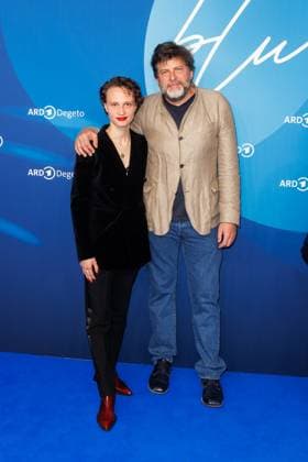 ARD Blue Hour 2024 Luna Jordan und Hans-Jochen Wagner bei der ARD Blue Hour 2024 im Telegraphenamt anlässlich der 74. Internationalen Filmfestspiele Berlin (Berlinale) am 15.02.2024 in Berlin. *** ARD Blue Hour 2024 Luna Jordan and Hans Jochen Wagner at the ARD Blue Hour 2024 at the Telegraphenamt on the occasion of the 74th Berlin International Film Festival Berlinale on 15 02 2024 in Berlin Copyright: xEventpressxKochanx