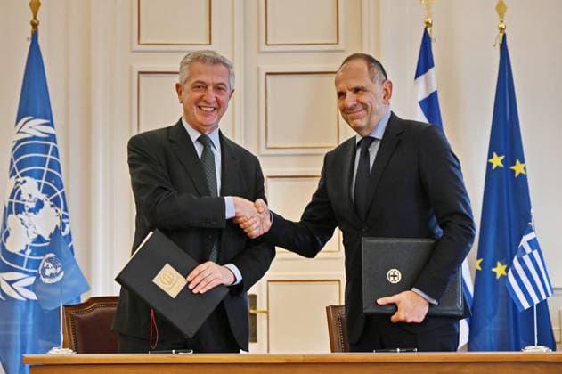 News Themen der Woche KW08 News Bilder des Tages Foreign Affairs Greek Minister met with UN High Commisioner for Refugees Handshake of Minister of Foreign Affairs of Greece, George Gerapetritis (right) and UN High Commissioner for Refugees, Filippo Grandi (left) after the signature. Athens Attiki Greece Copyright: DimitriosxKarvountzis