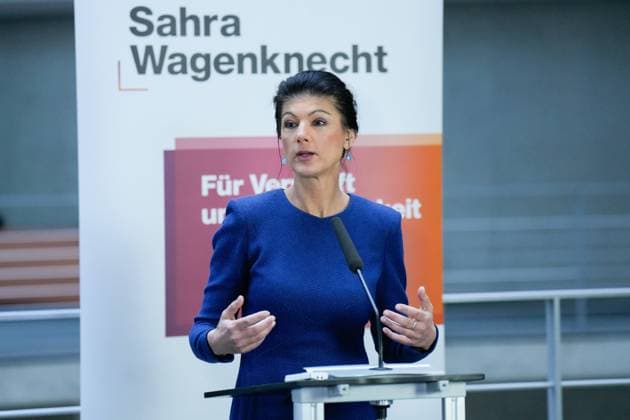 News Bilder des Tages Pressekonferenz, Bündnis Sahra Wagenknecht Pressekonferenz, Gruppe im Bundestag, Bündnis Sahra Wagenknecht, BSW, Parteivorsitzende, Sahra Wagenknecht Berlin Berlin GER *** Press Conference, Alliance Sahra Wagenknecht Press Conference, Group in the Bundestag, Alliance Sahra Wagenknecht, BSW, Party Chairwoman, Sahra Wagenknecht Berlin Berlin GER
