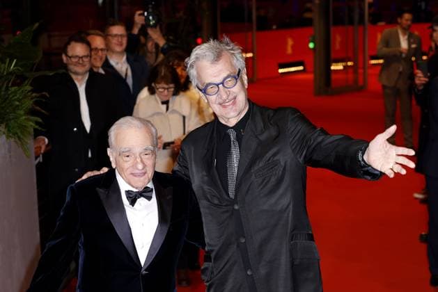 Martin Scorsese und Wim Wenders bei der Ankunft zur Goldenen Ehrenbaer Gala im Rahmen der 74. Berlinale International Film Festival am 20.02.2024 in Berlin Berlinale 2024- Goldener Eherenbaer Gala fuer Martin Scorsese