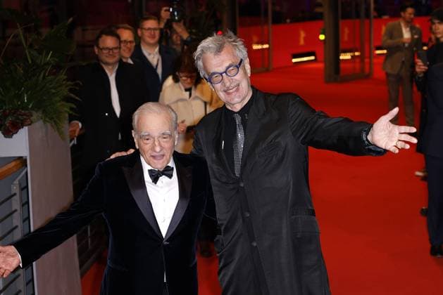 Martin Scorsese und Wim Wenders bei der Ankunft zur Goldenen Ehrenbaer Gala im Rahmen der 74. Berlinale International Film Festival am 20.02.2024 in Berlin Berlinale 2024- Goldener Eherenbaer Gala fuer Martin Scorsese