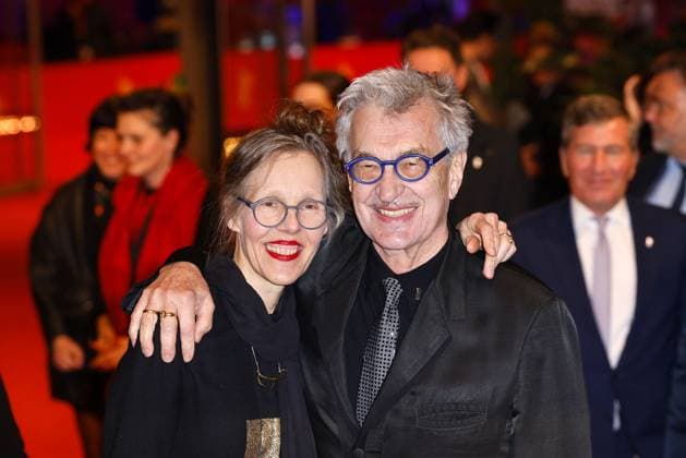Wim und Donata Wenders bei der Ankunft zur Goldenen Ehrenbaer Gala im Rahmen der 74. Berlinale International Film Festival am 20.02.2024 in Berlin Berlinale 2024- Goldener Eherenbaer Gala fuer Martin Scorsese