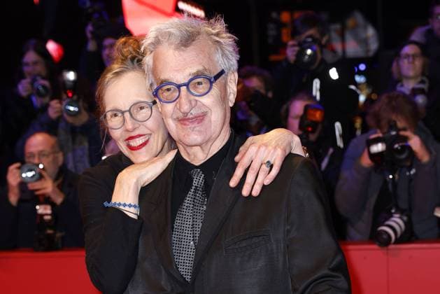 Wim und Donata Wenders bei der Ankunft zur Goldenen Ehrenbaer Gala im Rahmen der 74. Berlinale International Film Festival am 20.02.2024 in Berlin Berlinale 2024- Goldener Eherenbaer Gala fuer Martin Scorsese