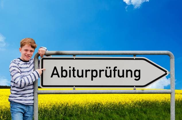 Abiturprüfung Abiturprüfung Baccalaureate ,model released, Symbolfoto Copyright: xZoonar.com VolkerxSchlichtingx 9049221 ,model released, Symbolfoto ,property released