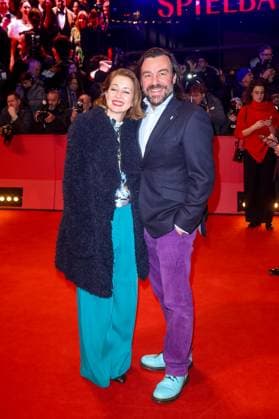 Ehrenbär Berlinale Loretta Stern und Matti Klemm auf dem roten Teppich des Eherenbären für Martin Scorsese im Berlinale Palast anlässlich der 74. Internationalen Filmfestspiele Berlin am 20.02.2024 . Copyright: xEventpressxKochanx
