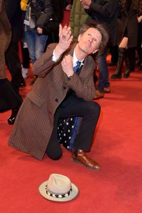 Alexander Scheer bei der Verleihung des Goldenen Ehrenbären an Martin Scorsese auf der Berlinale 2024 74. Internationale Filmfestspiele Berlin im Berlinale Palast. Berlin, 20.02.2024