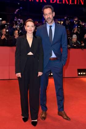 Karoline Herfurth mit Ehemann Christopher Doll bei der Verleihung des Goldenen Ehrenbären an Martin Scorsese auf der Berlinale 2024 74. Internationale Filmfestspiele Berlin im Berlinale Palast. Berlin, 20.02.2024
