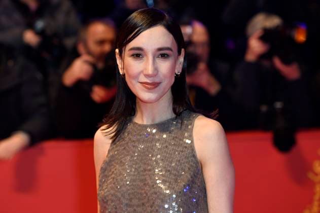 Sibel Kekilli bei der Verleihung des Goldenen Ehrenbären an Martin Scorsese auf der Berlinale 2024 74. Internationale Filmfestspiele Berlin im Berlinale Palast. Berlin, 20.02.2024